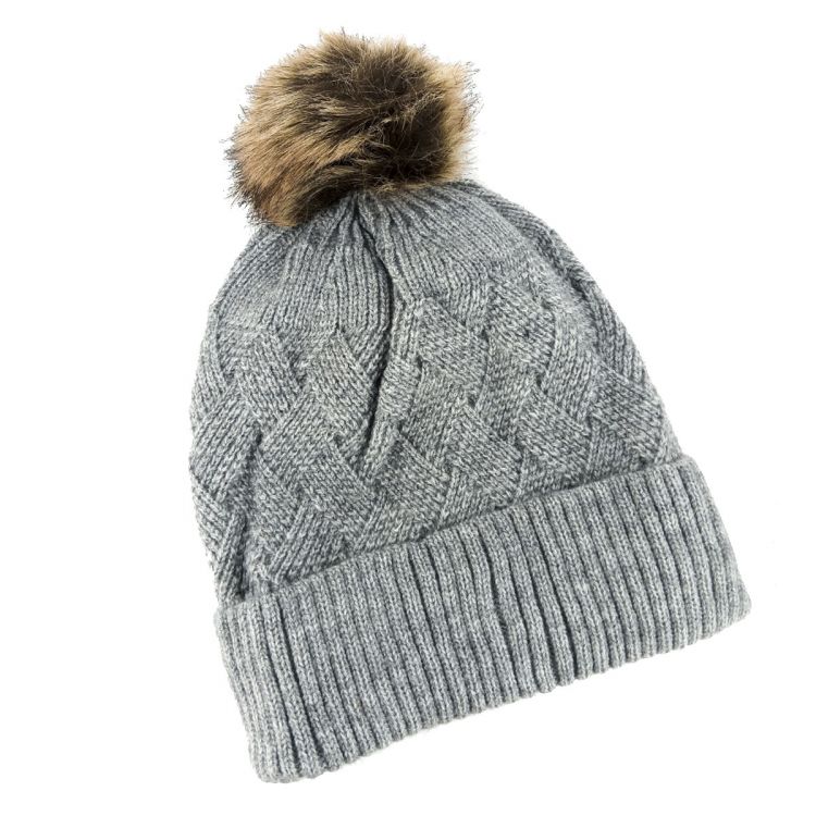 GORRO CON POMPÓN