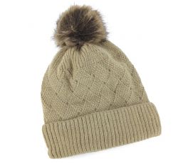 GORRO CON POMPÓN