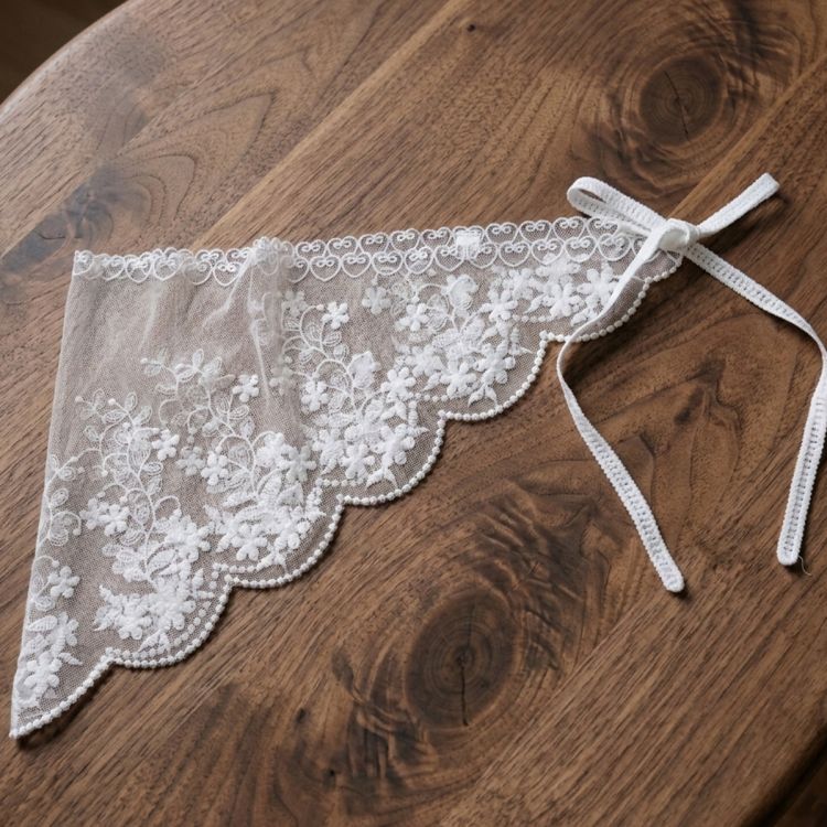 PAÑUELO DE ENCAJE MULTIUSOS